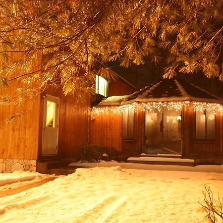 Woodsville Nootka Lodge מראה חיצוני תמונה