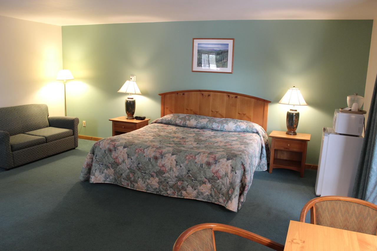 Woodsville Nootka Lodge מראה חיצוני תמונה