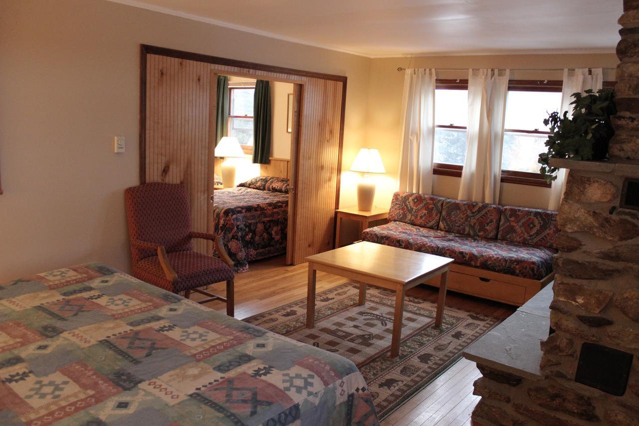 Woodsville Nootka Lodge מראה חיצוני תמונה