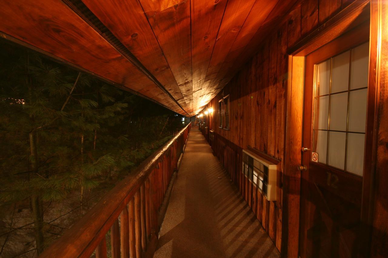Woodsville Nootka Lodge מראה חיצוני תמונה