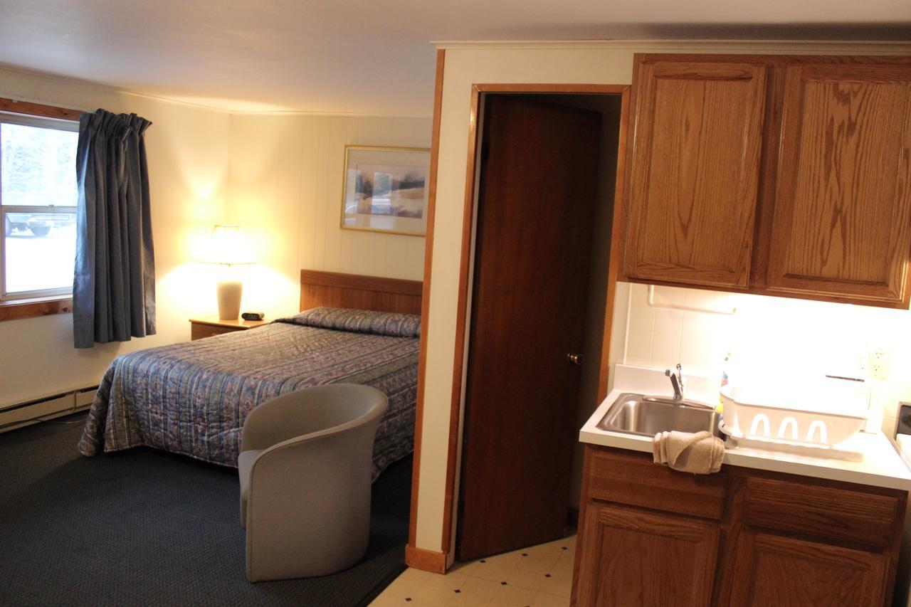 Woodsville Nootka Lodge מראה חיצוני תמונה