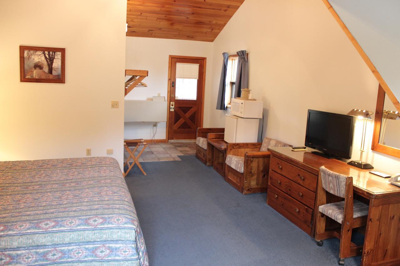 Woodsville Nootka Lodge מראה חיצוני תמונה