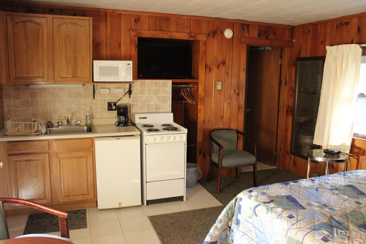Woodsville Nootka Lodge מראה חיצוני תמונה