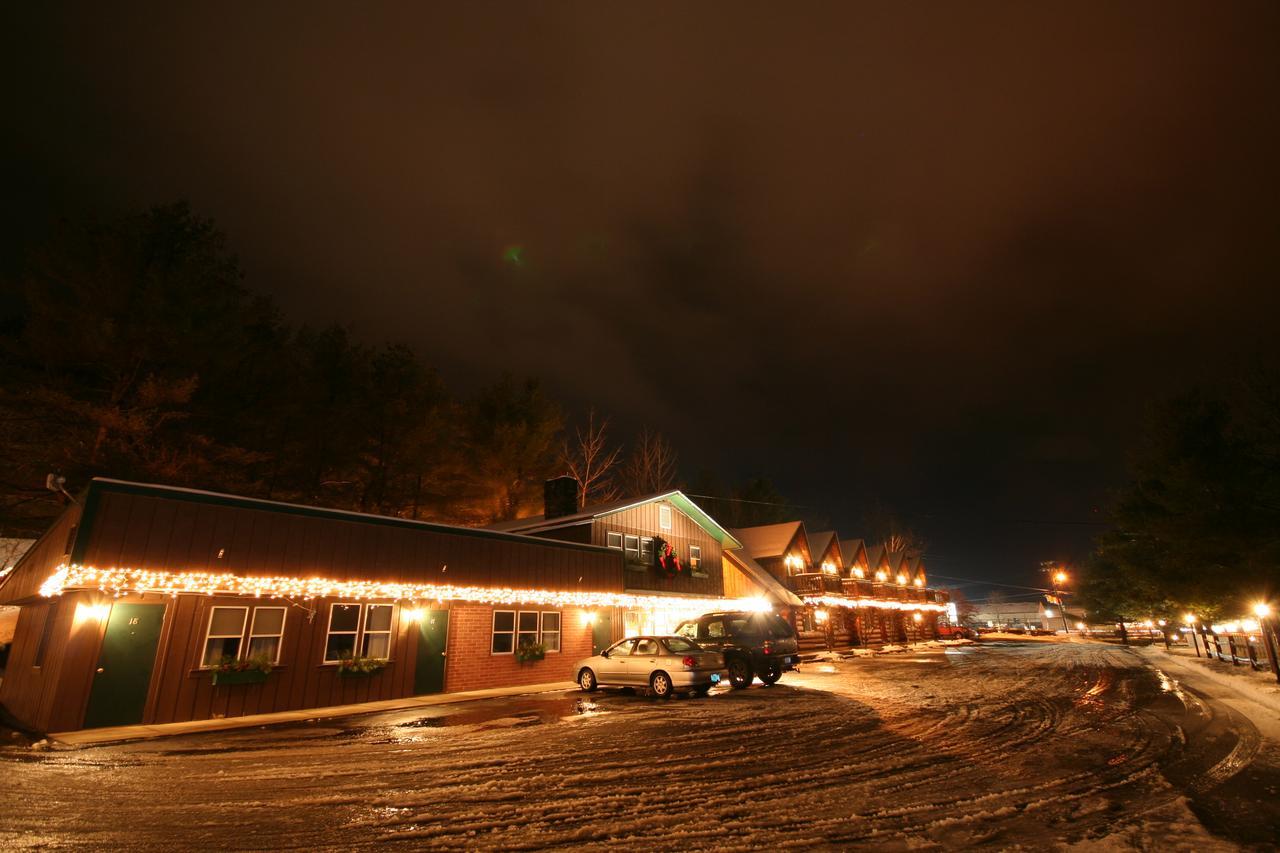 Woodsville Nootka Lodge מראה חיצוני תמונה